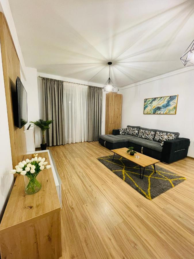 Royal Moonlight Apartment Mamaia Ngoại thất bức ảnh