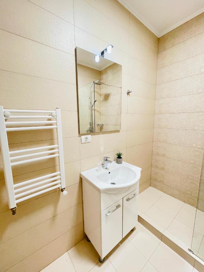 Royal Moonlight Apartment Mamaia Ngoại thất bức ảnh